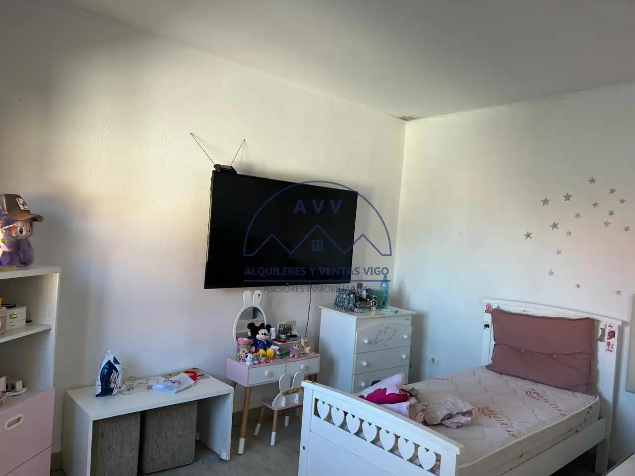 Habitación de Casa o chalet en venta en Vigo  con Calefacción, Jardín privado y Terraza