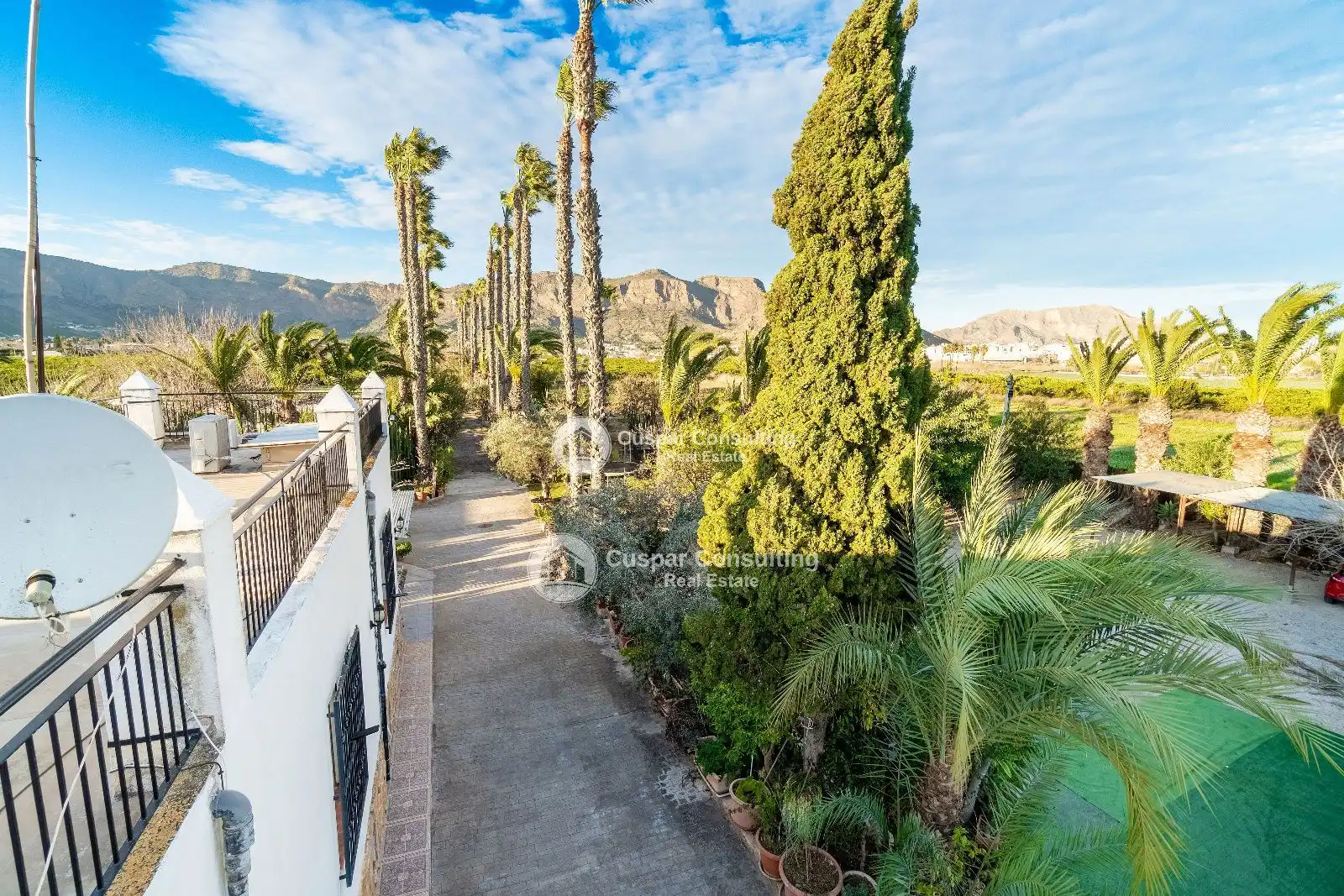 Jardí de Casa o xalet en venda en Orihuela amb Aire condicionat, Calefacció i Terrassa
