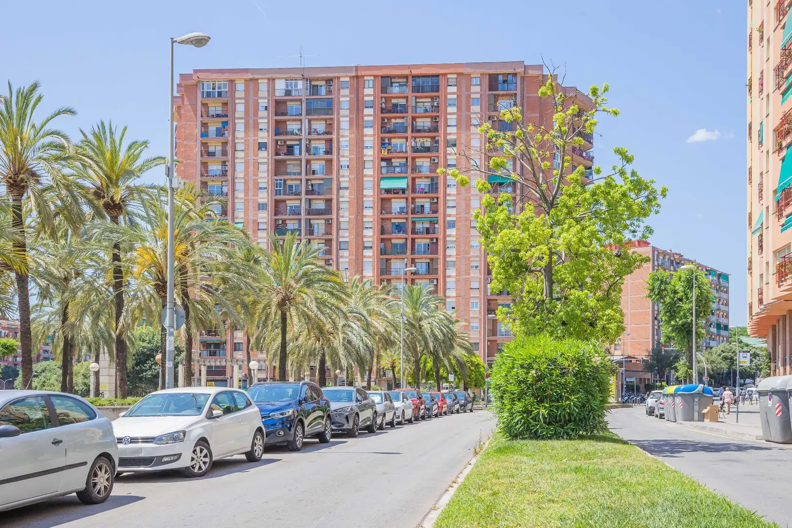 Außenansicht von Wohnung zum Verkauf in Badalona mit Klimaanlage, Heizung und Möbliert