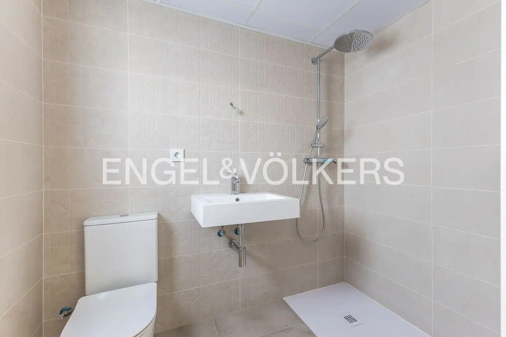 Baño de Casa o chalet en venta en Calafell con Aire acondicionado, Calefacción y Jardín privado