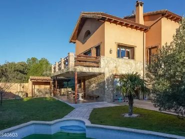 Casa amb jardí en venda a N/A