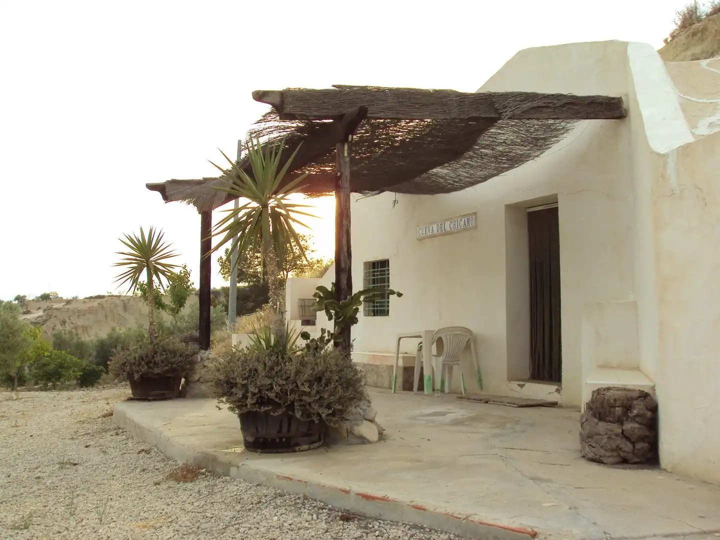 Casa rústica con jardín en venta en Pasaje de Abanilla 11, imagen 3