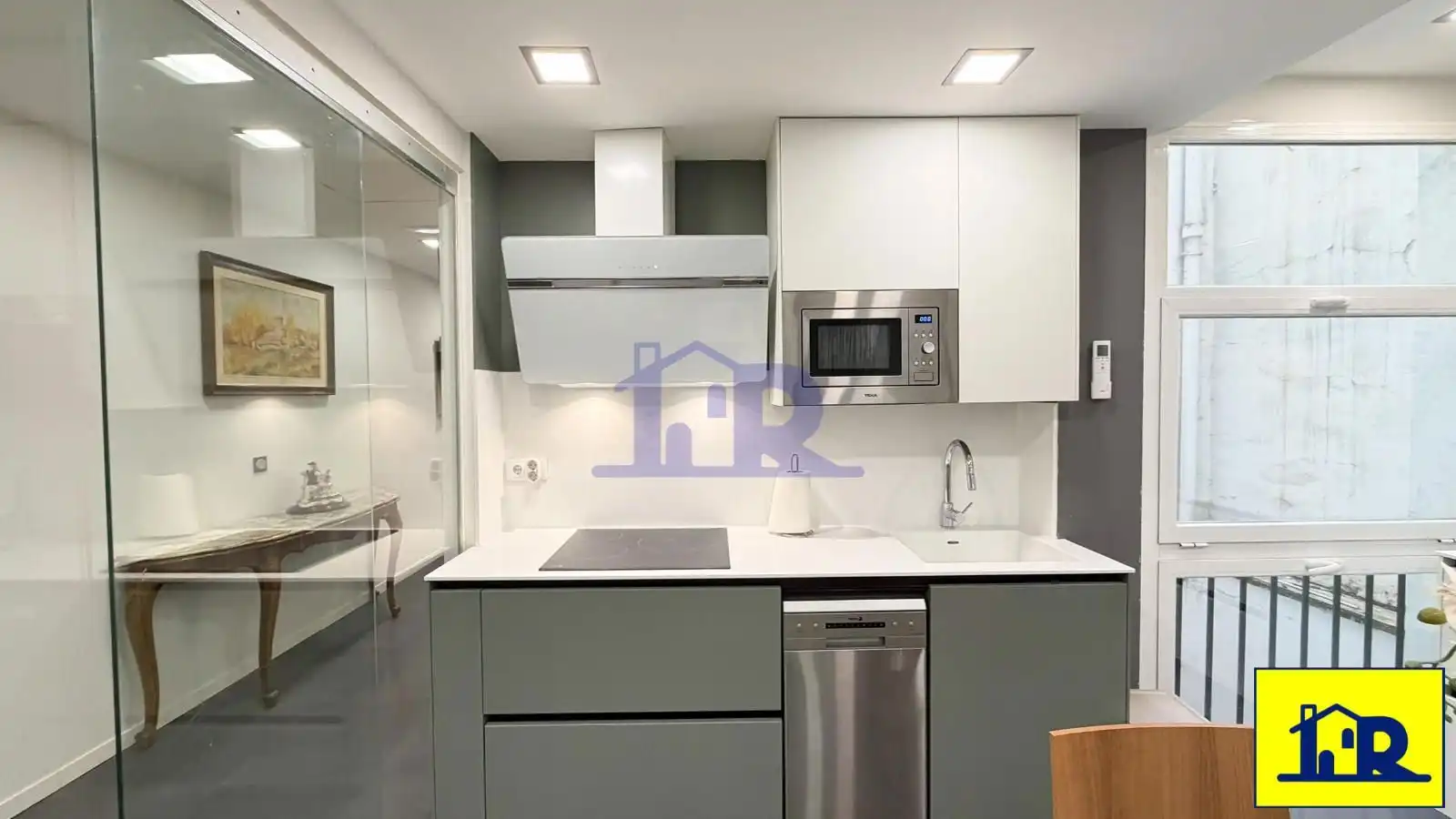 Kitchen of Flat for sale in Cuenca  with Air Conditioner, Heating and Terrace