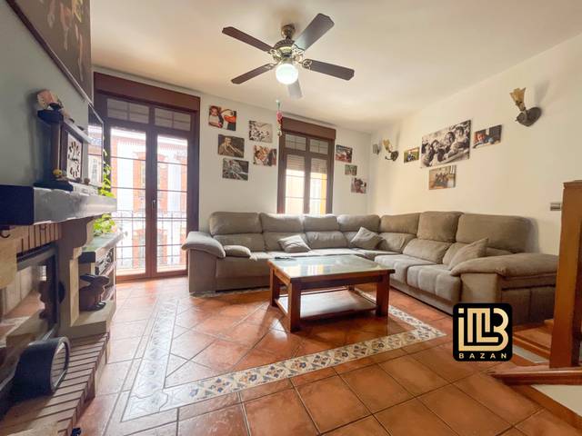 Dúplex en Alquiler en Calle Salamanca en El Molinillo - Capuchinos