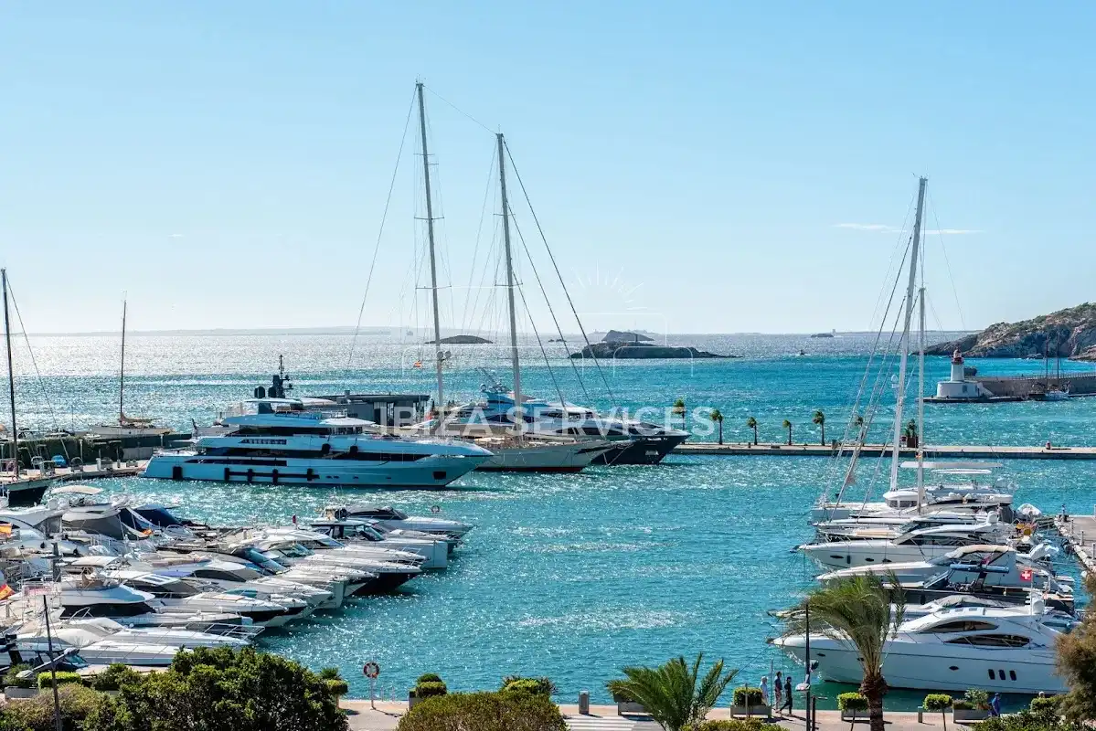 Flat for rent in Eivissa  with Air Conditioner and Swimming Pool