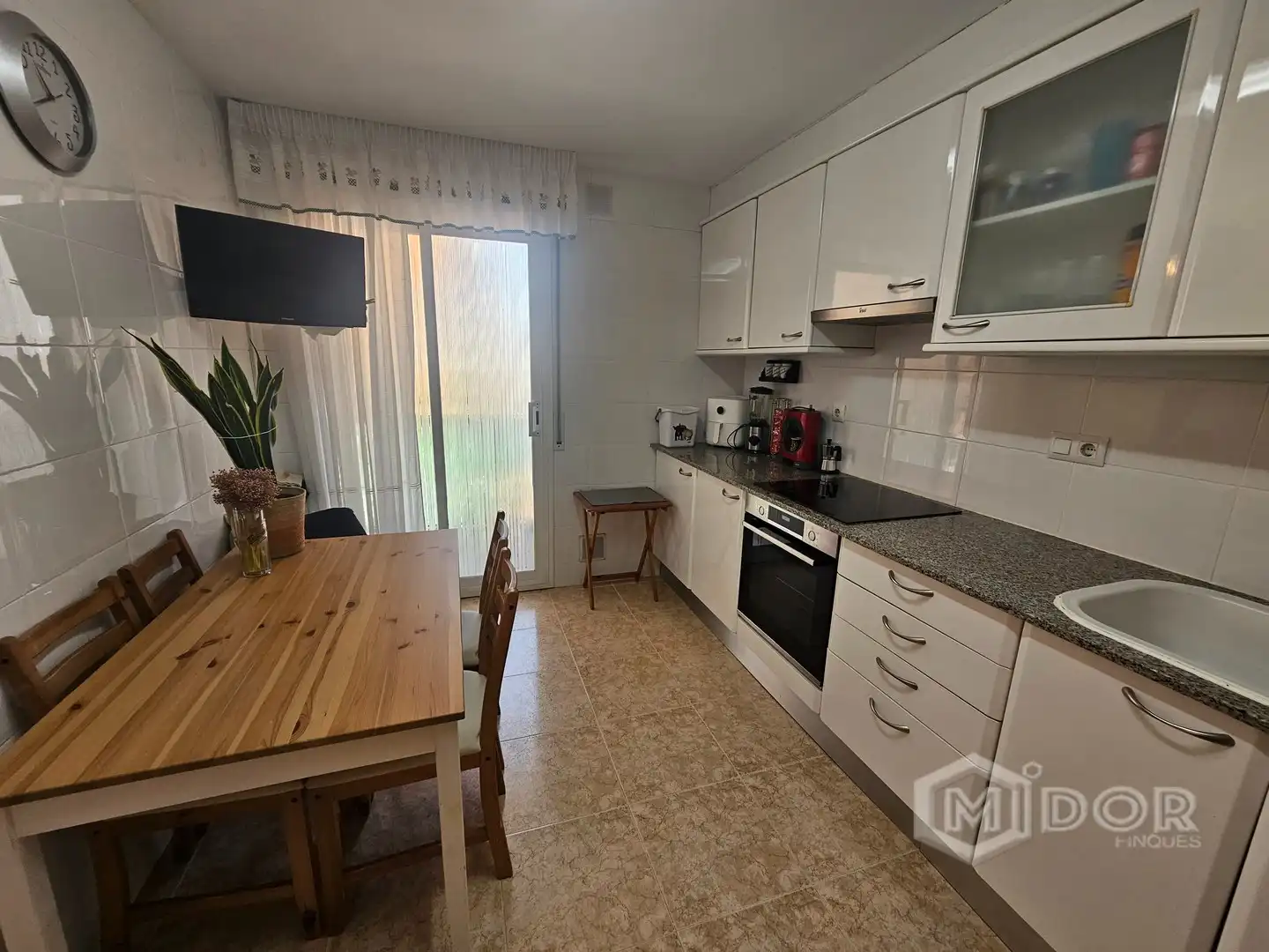 Flat with terrace for sale in Ronda de l'Arquitecte Guitart 41, imagen 13