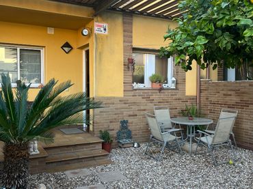 Terraced house with balcony for sale in Carrer Berna 23