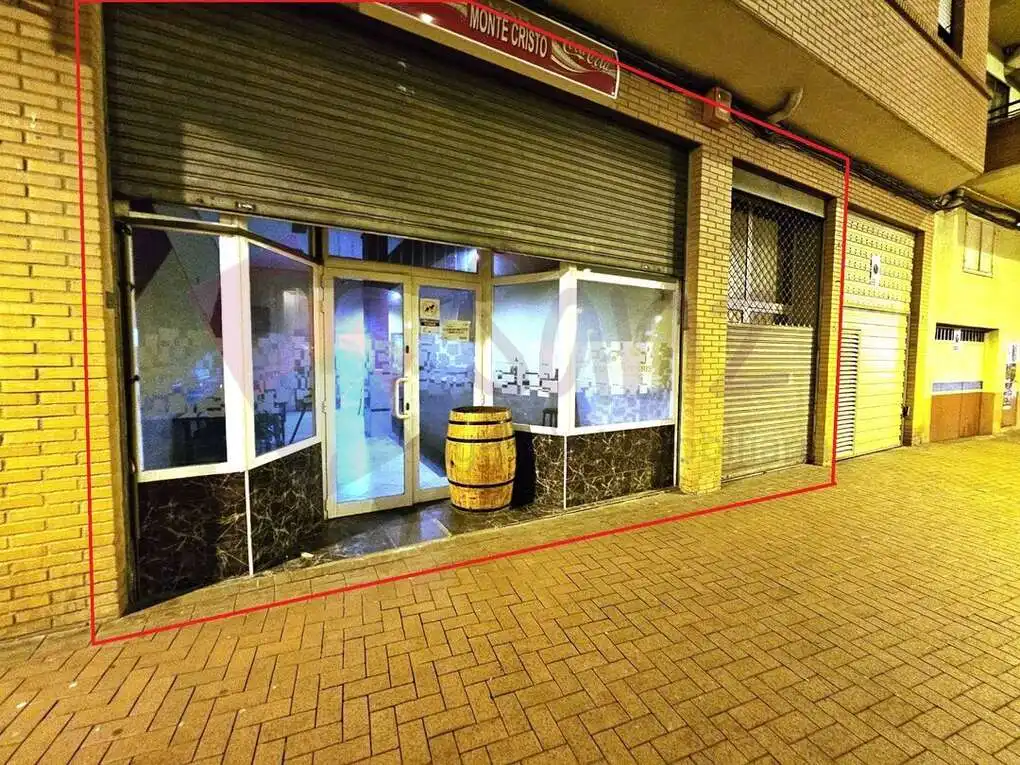 Local en venda en  Logroño