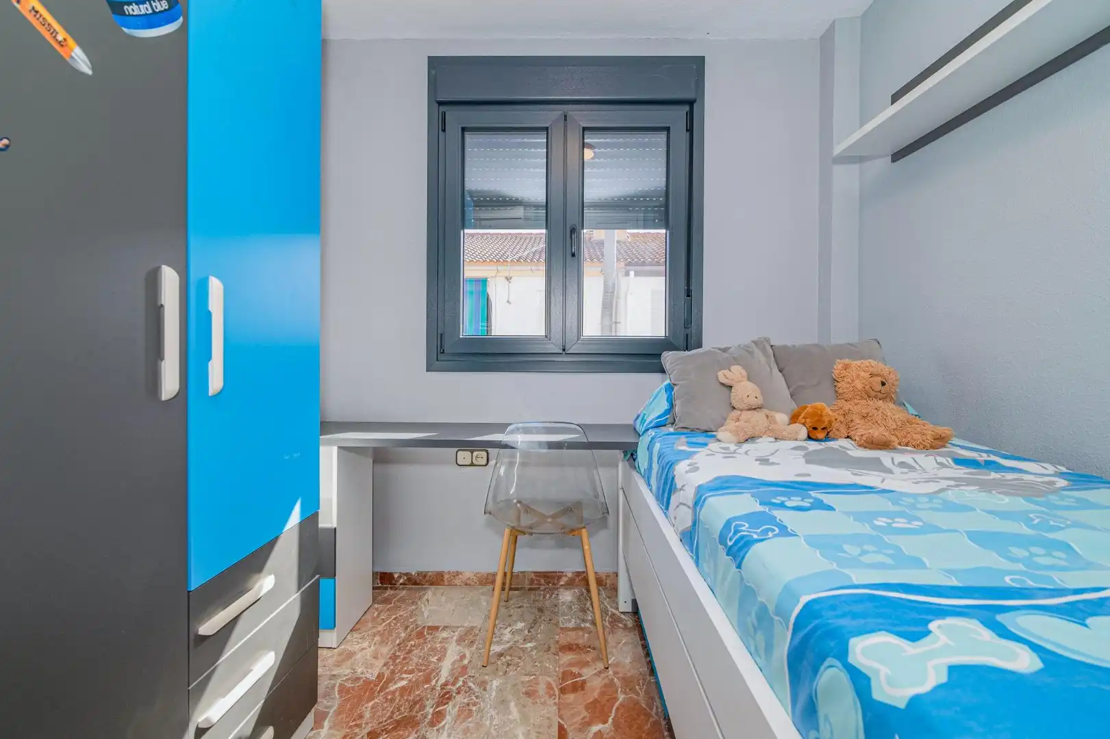 Dormitori de Casa adosada en venda en Las Gabias amb Aire condicionat, Terrassa i Moblat