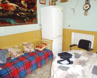 Dormitori de Casa o xalet en venda en Cózar