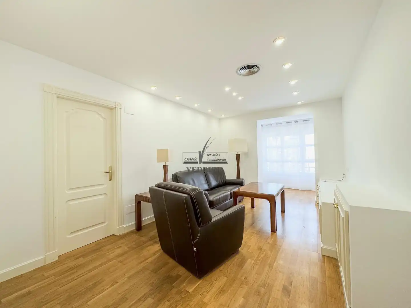 Sala d'estar de Apartament de lloguer en Zaragoza amb Aire condicionat, Calefacció i Forn