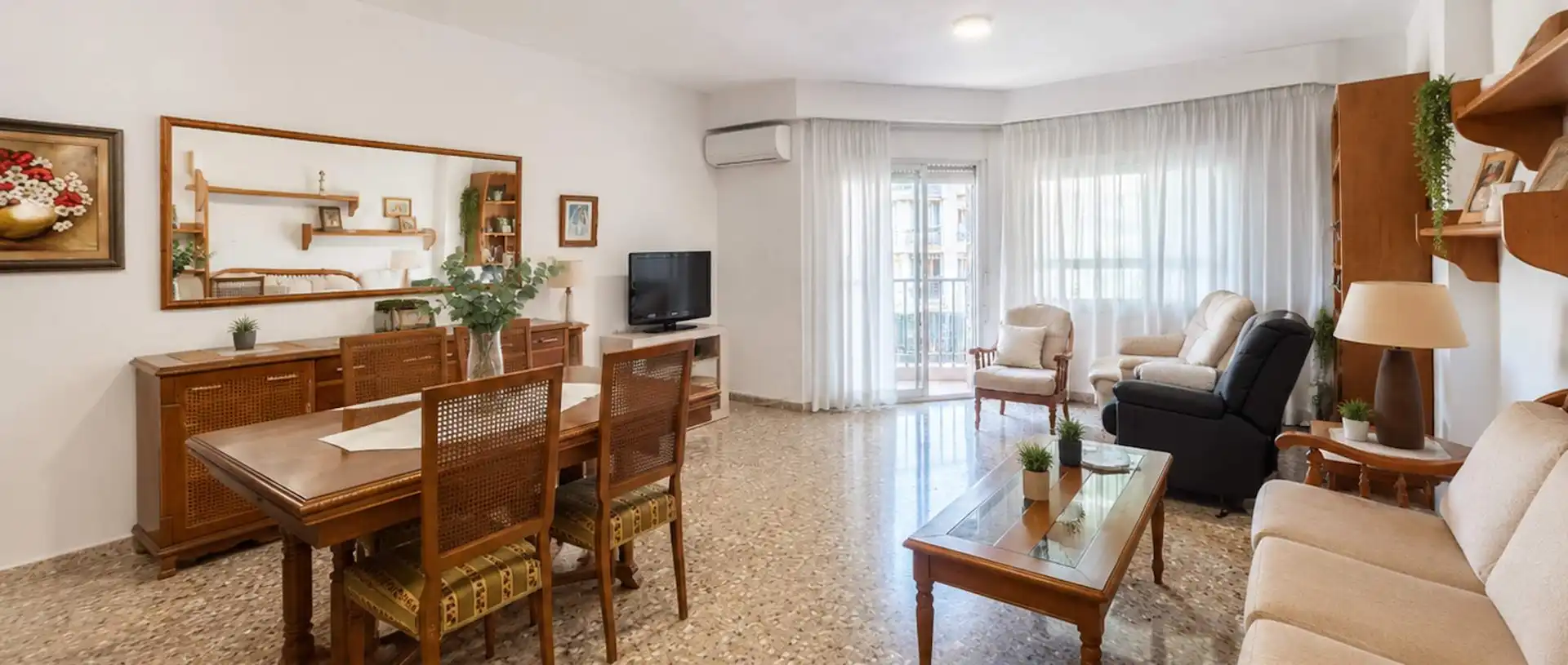 Living room of Flat for sale in Gandia  with Air Conditioner and Balcony