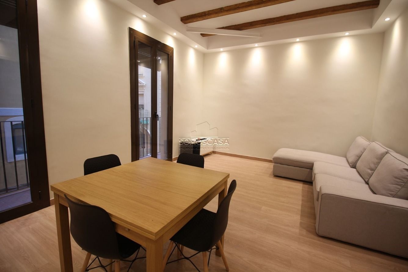 Living room of Flat to rent in  Barcelona Capital  with Air Conditioner, Heating and Parquet flooring