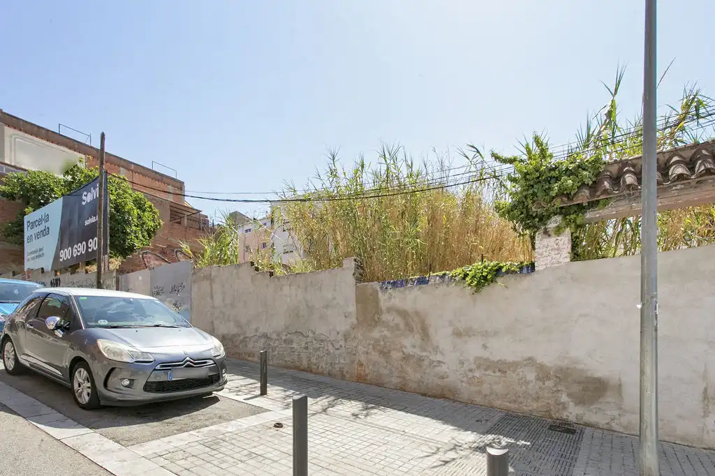 Außenansicht von Büro zum Verkauf in Badalona