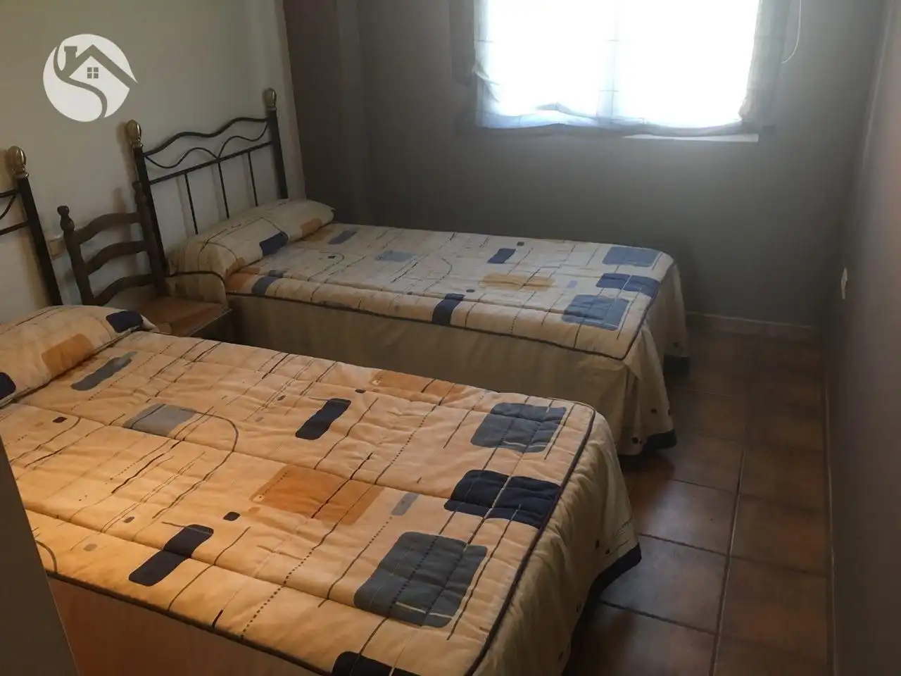 Casa adosada en venda a Fuentes