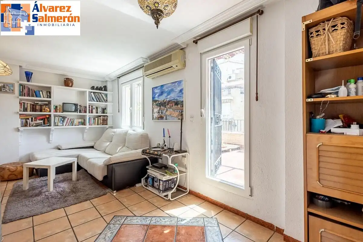 Vista exterior de Ático en venta en Granada con Terraza