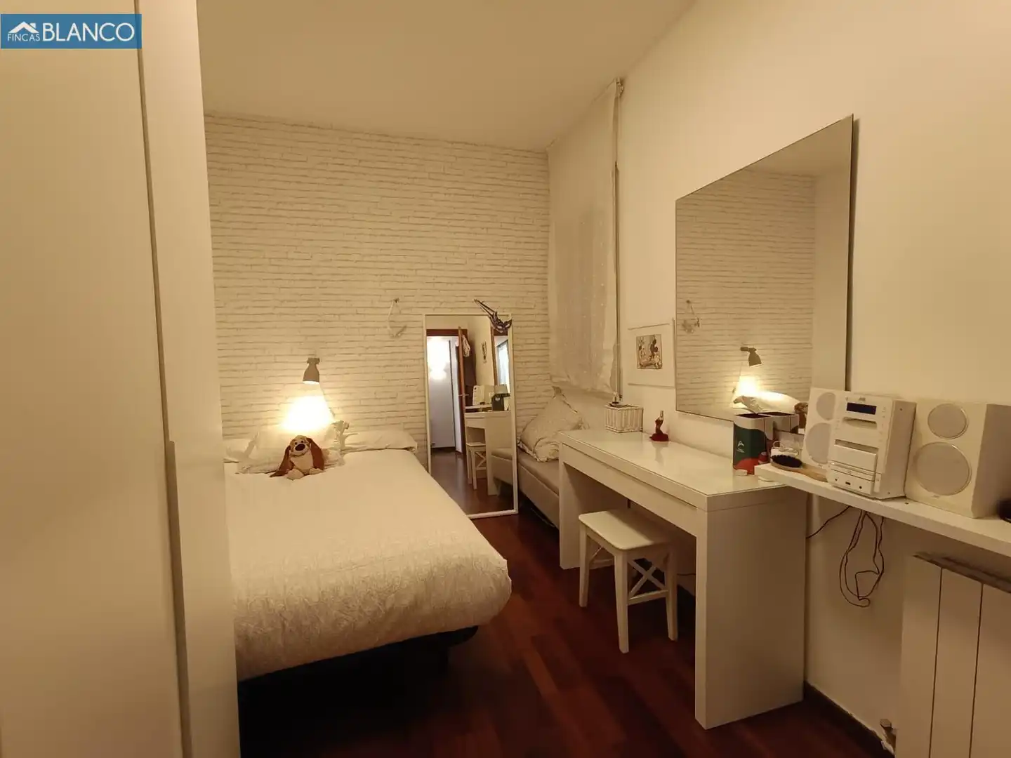 Habitación de Piso en venta en L'Hospitalet de Llobregat con Aire acondicionado, Calefacción y Parquet