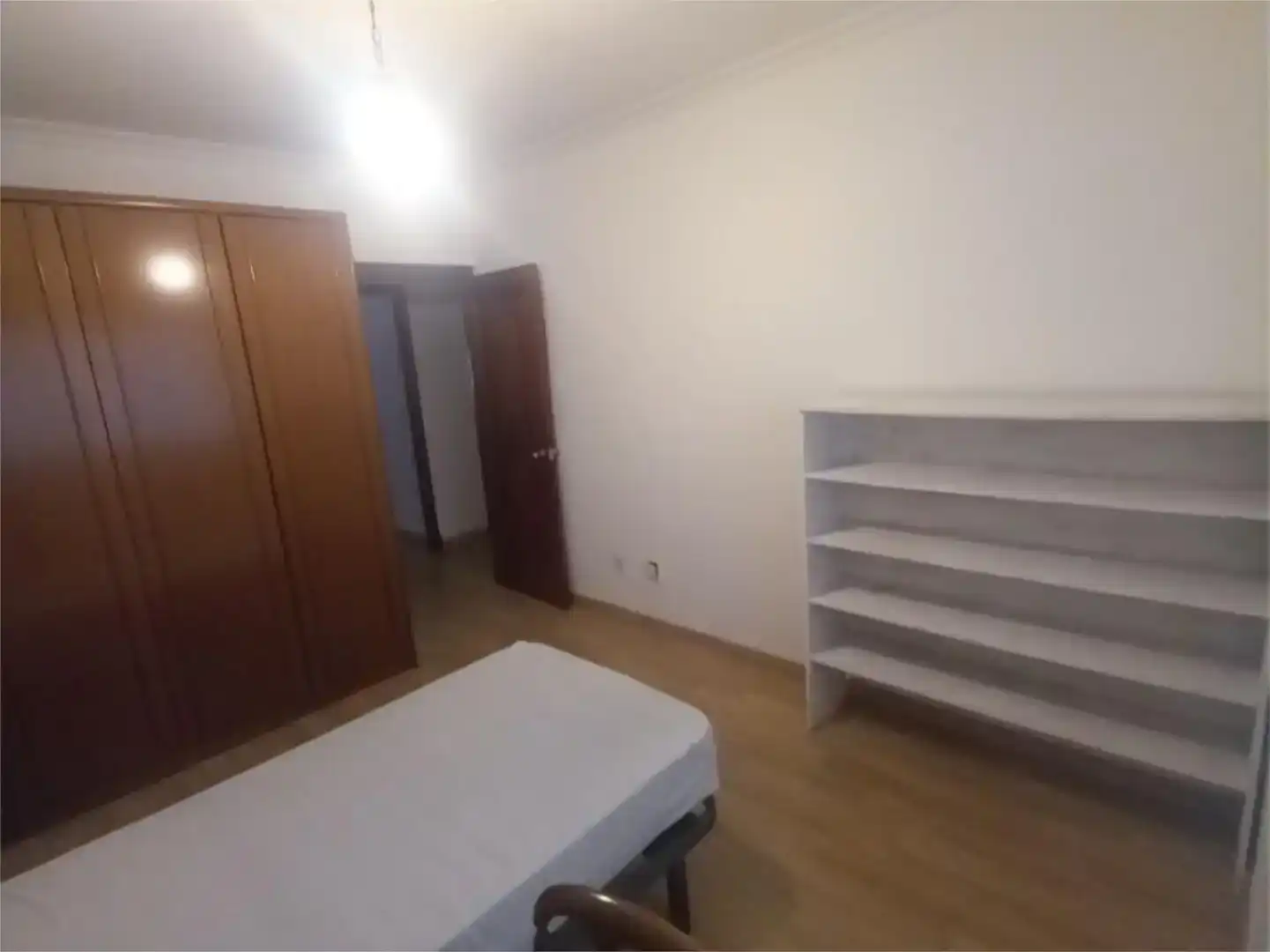 Schlafzimmer von Wohnung zur Miete in Ourense Capital  mit Balkon
