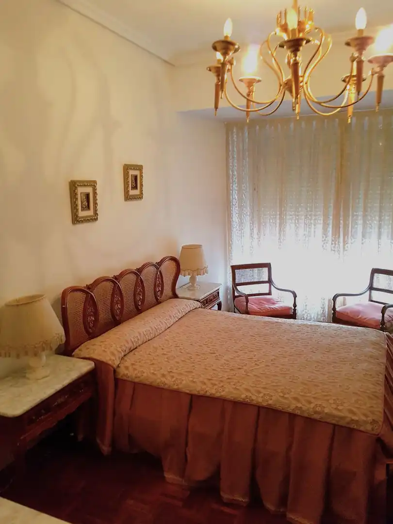 Schlafzimmer von Wohnung zum Verkauf in  Logroño mit Klimaanlage, Heizung und Parkett