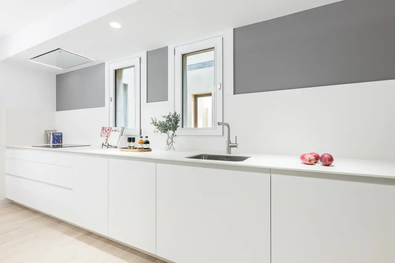 Cocina de Apartamento de alquiler en Barcelona con Aire acondicionado, Calefacción y Jardín privado