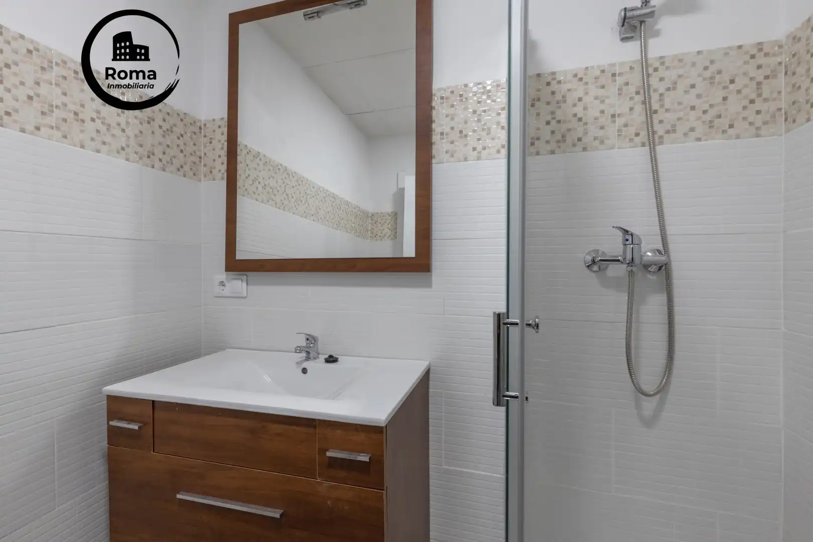 Baño de Planta baja en venta en Moclín con Jardín privado, Amueblado y Balcón