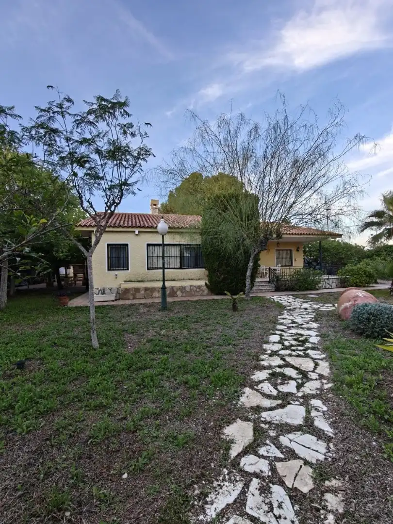 Jardín de Casa o chalet de alquiler en San Vicente del Raspeig / Sant Vicent del Raspeig con Aire acondicionado, Calefacción y Jardín privado