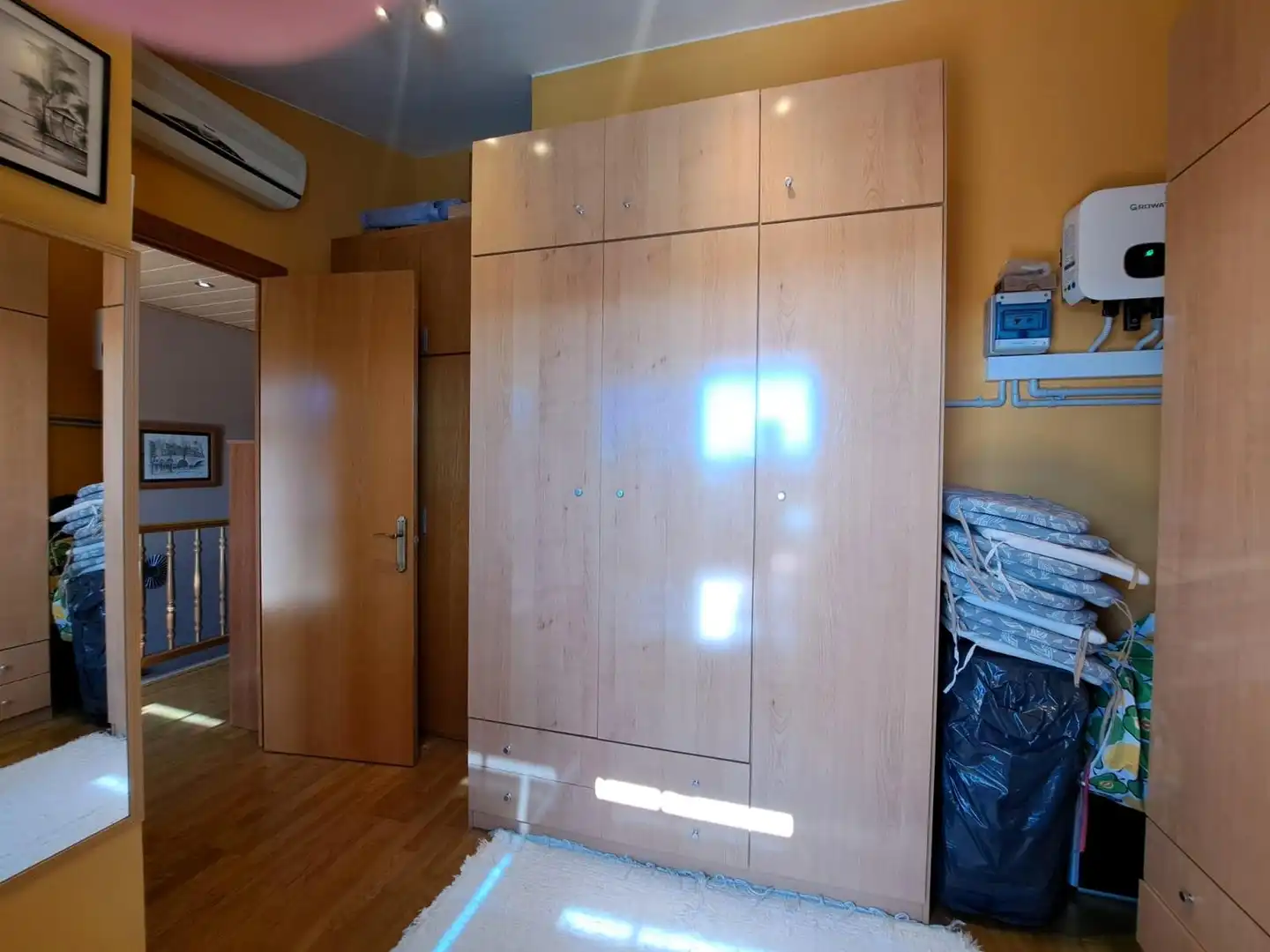 Habitación de Dúplex en venta en Olesa de Montserrat con Aire acondicionado, Calefacción y Jardín privado
