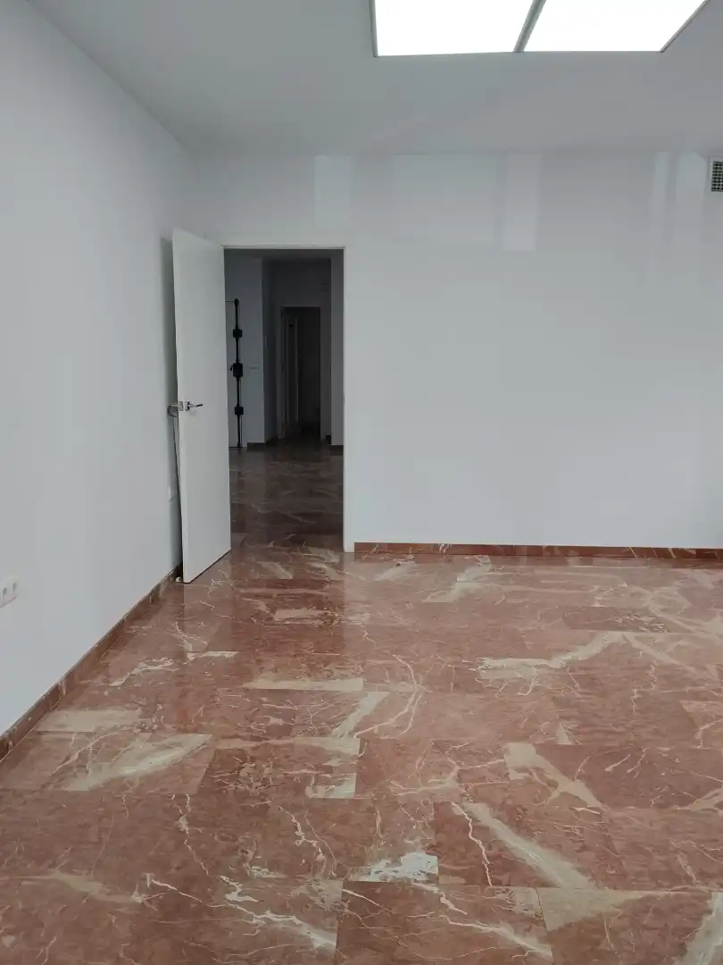 Office for rent in Motril  with Alarm