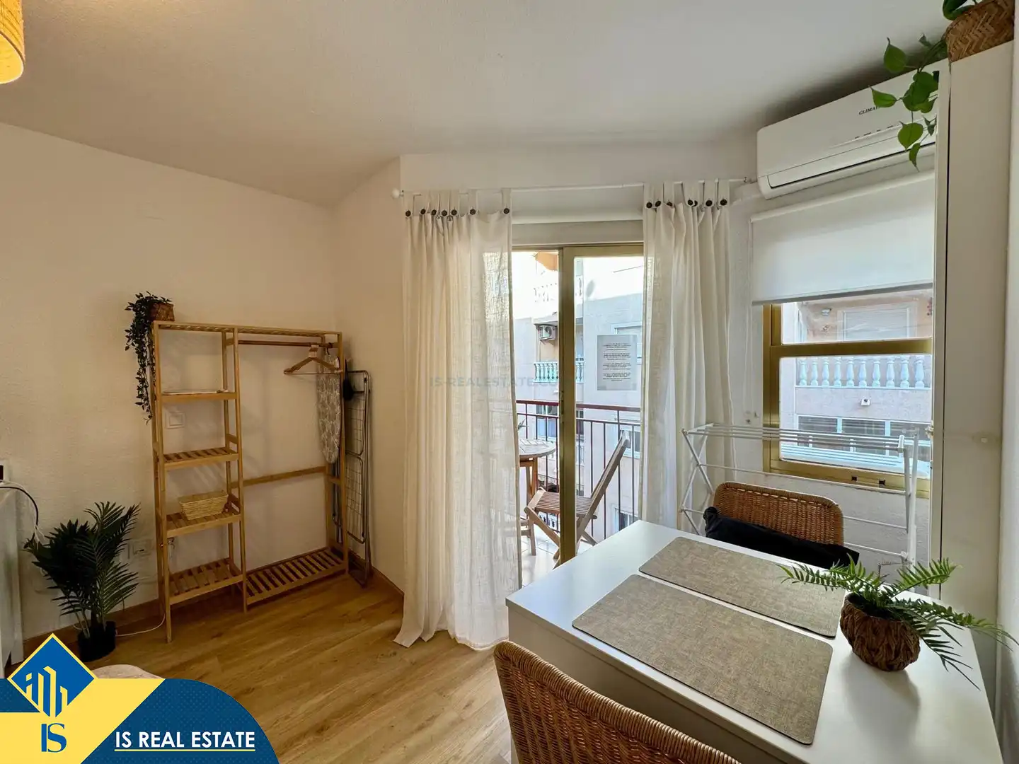 Terrasse von Wohnung zur Miete in Torrevieja mit Klimaanlage, Heizung und Terrasse