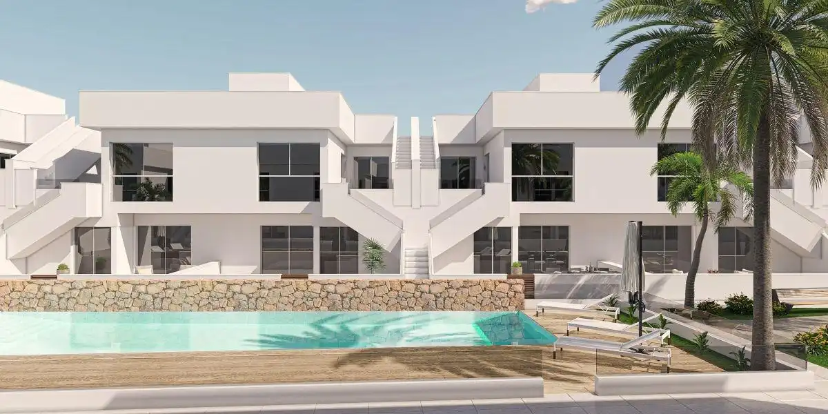 Dúplex amb piscina en venda a Pilar de la Horadada ciudad