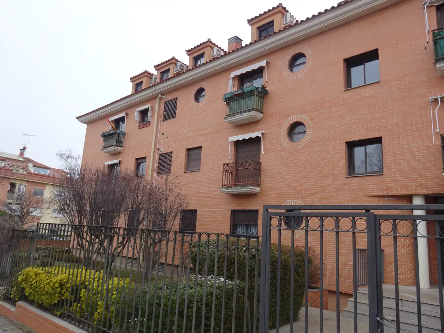 Vista exterior de Pis de lloguer en Villaviciosa de Odón amb Calefacció, Forn i Rentadora