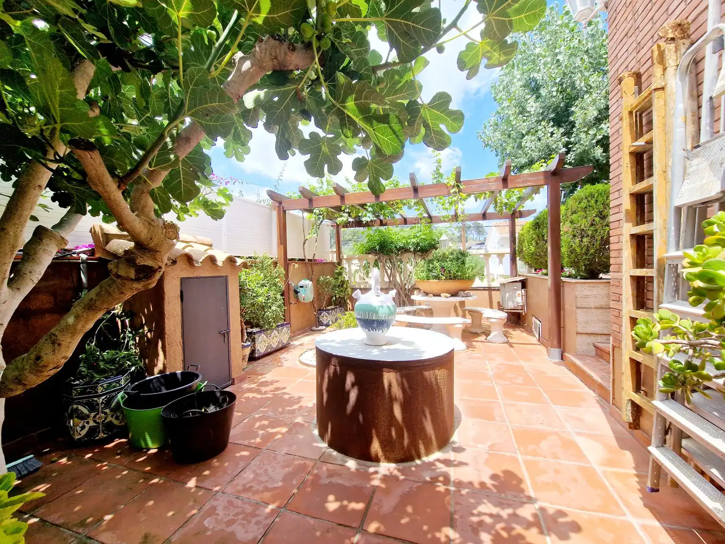 Terrassa de Casa o xalet en venda en Sant Boi de Llobregat amb Aire condicionat, Calefacció i Moblat