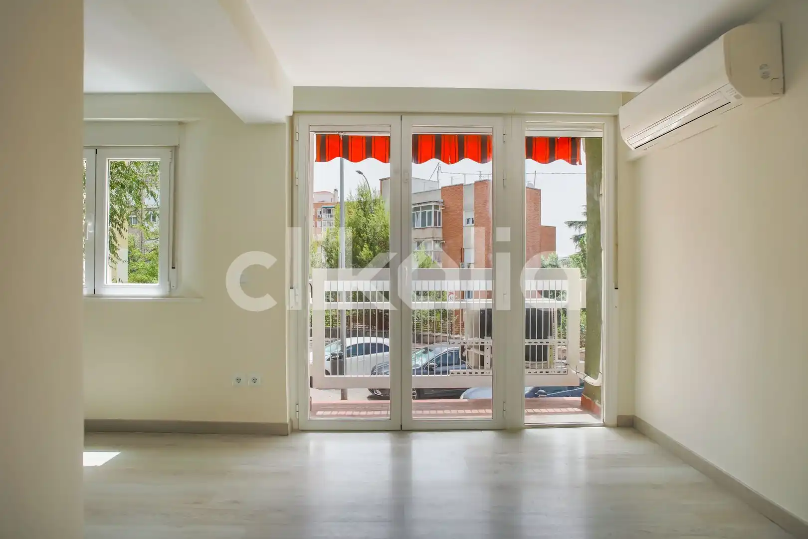 Sala de estar de Piso de alquiler en Alcalá de Henares con Aire acondicionado y Terraza