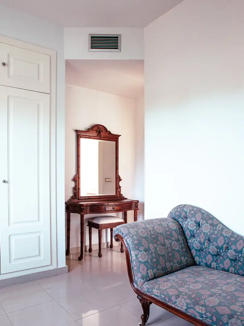 Bedroom of Houses for sale in Espartinas  with Air Conditioner, Private garden and Oven