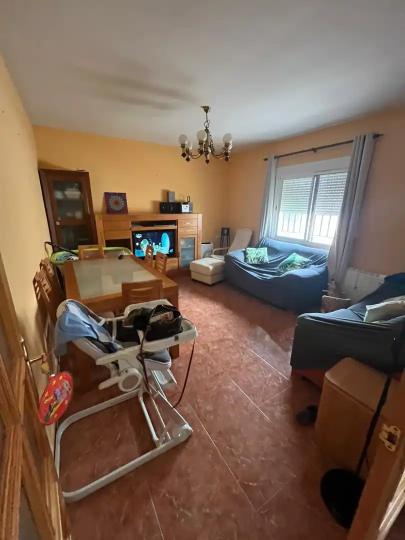 Sala de estar de Casa o chalet en venta en La Almarcha  con Terraza, Trastero y Amueblado