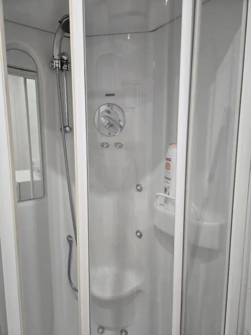 Badezimmer von Loft zur Miete in Madrid mit Klimaanlage und Möbliert
