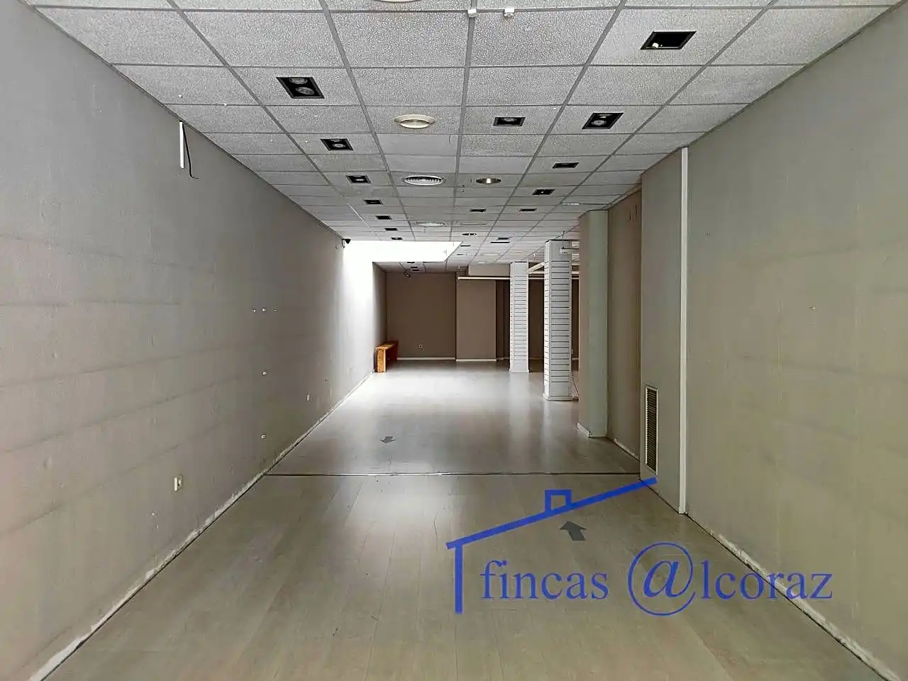 Local comercial de lloguer a Concepción Arenal, imagen 2