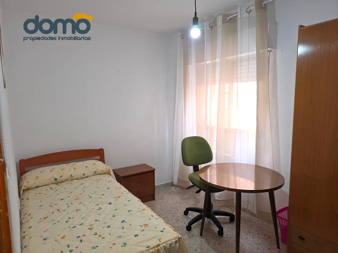Schlafzimmer von Wohnung zur Miete in Granada mit Heizung, Terrasse und Möbliert