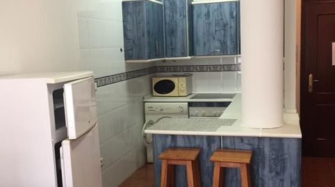 Foto 3 de Piso de alquiler en Puente Mayorga - Campamento, San Roque