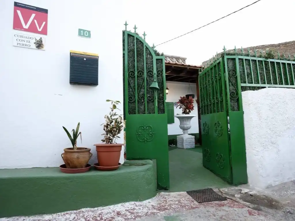 Houses for sale in Candelaria  with Private garden and Terrace