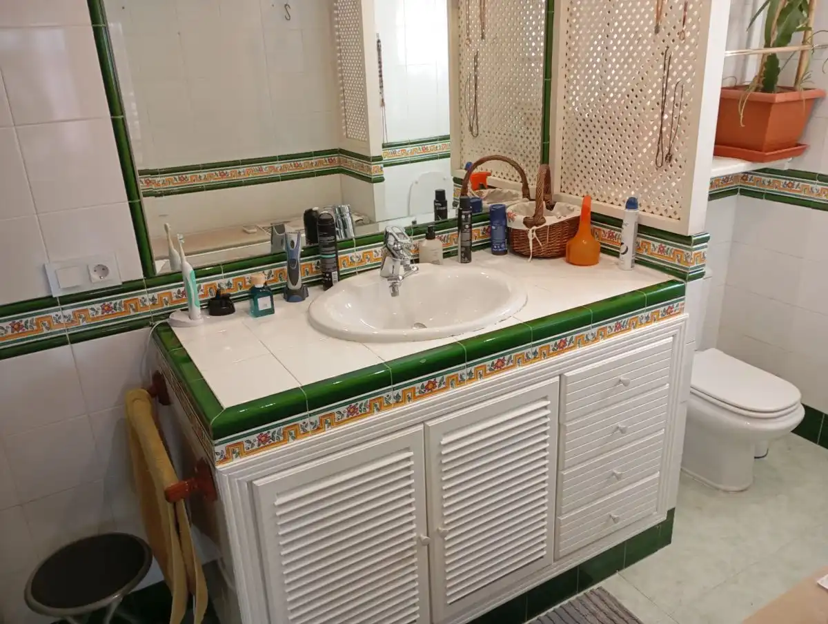 Badezimmer von Haus oder Chalet zum Verkauf in Valdepeñas mit Klimaanlage, Heizung und Terrasse