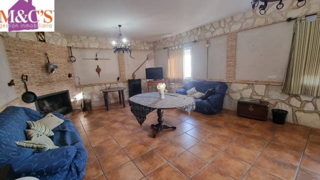 Casa-chalet en Venta en Argamasilla de Calatrava