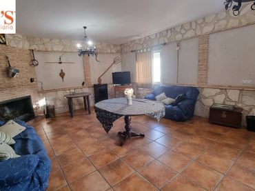 Casa amb jardí en venda a Argamasilla de Calatrava