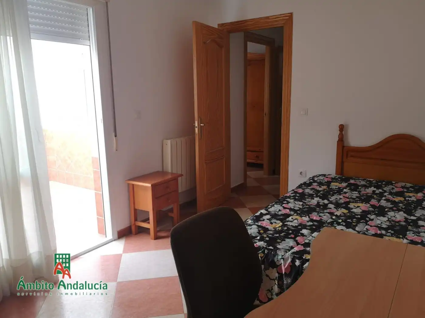 Dormitori de Apartament de lloguer en Granada amb Moblat