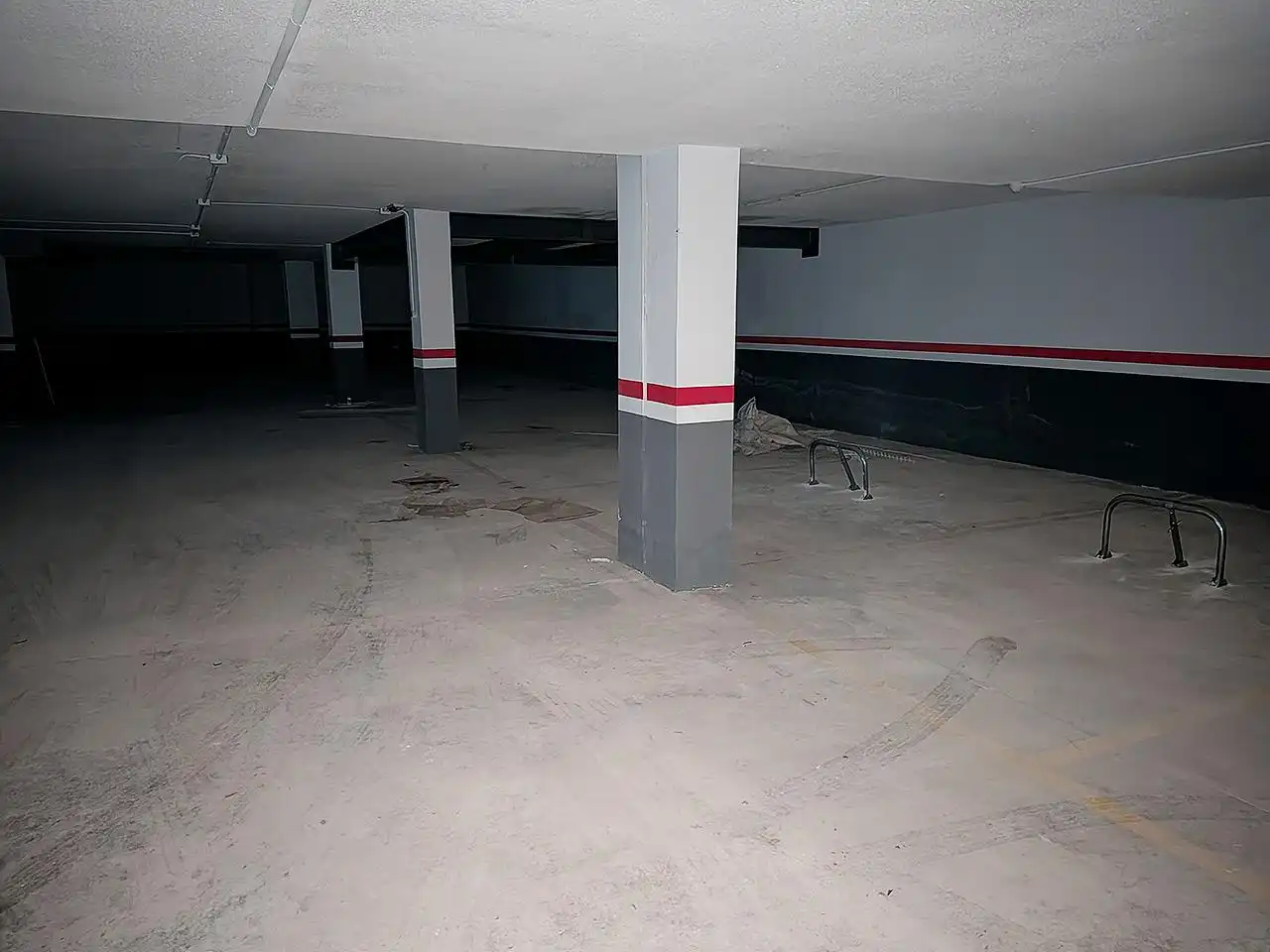 Aparcament de Pis en venda en Ulldecona amb Terrassa i Piscina comunitària