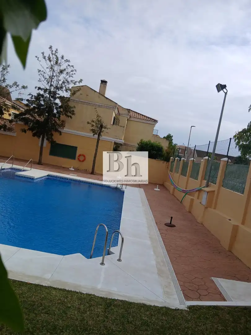 Swimming pool of Houses for sale in Málaga  with Air Conditioner, Terrace and Balcony