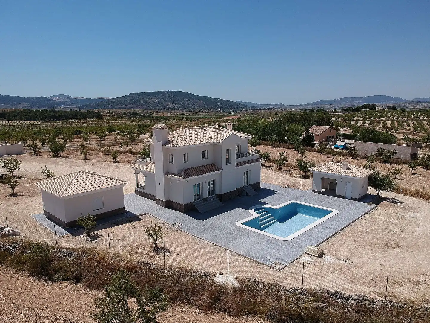 Detached house for sale in El Pinós / Pinoso