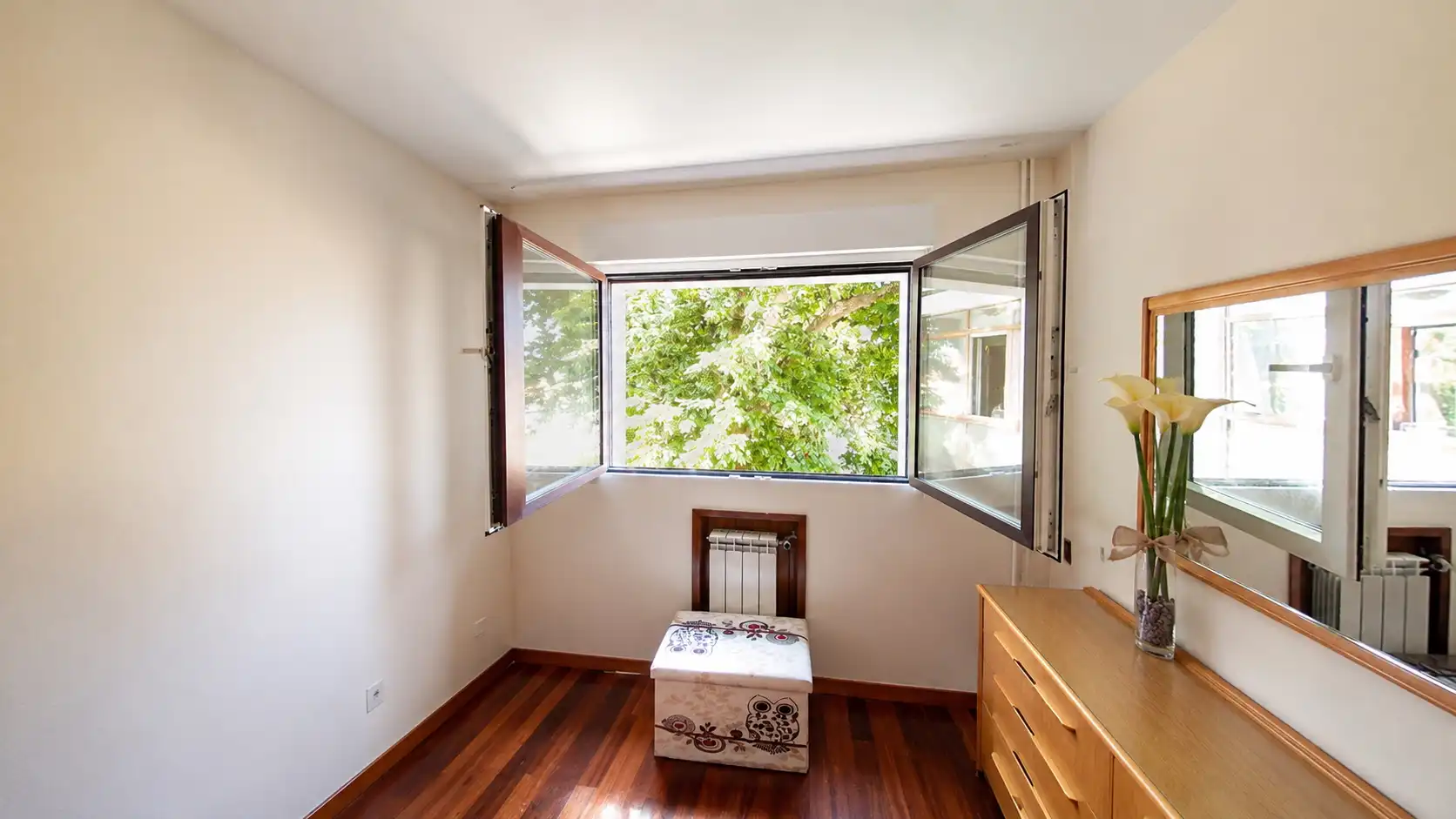 Habitación de Piso en venta en Vigo  con Calefacción, Parquet y Amueblado