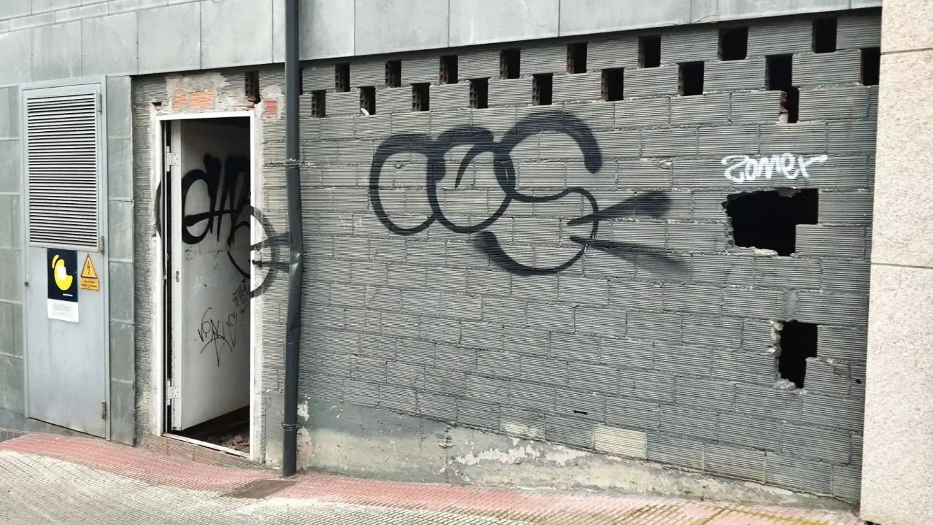 Vista exterior de Local de alquiler en Cambre 