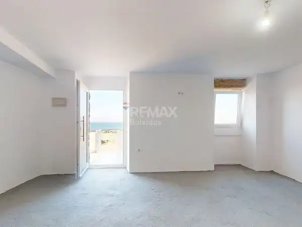 Habitación de Casa o chalet en venta en Oia con Calefacción, Jardín privado y Terraza